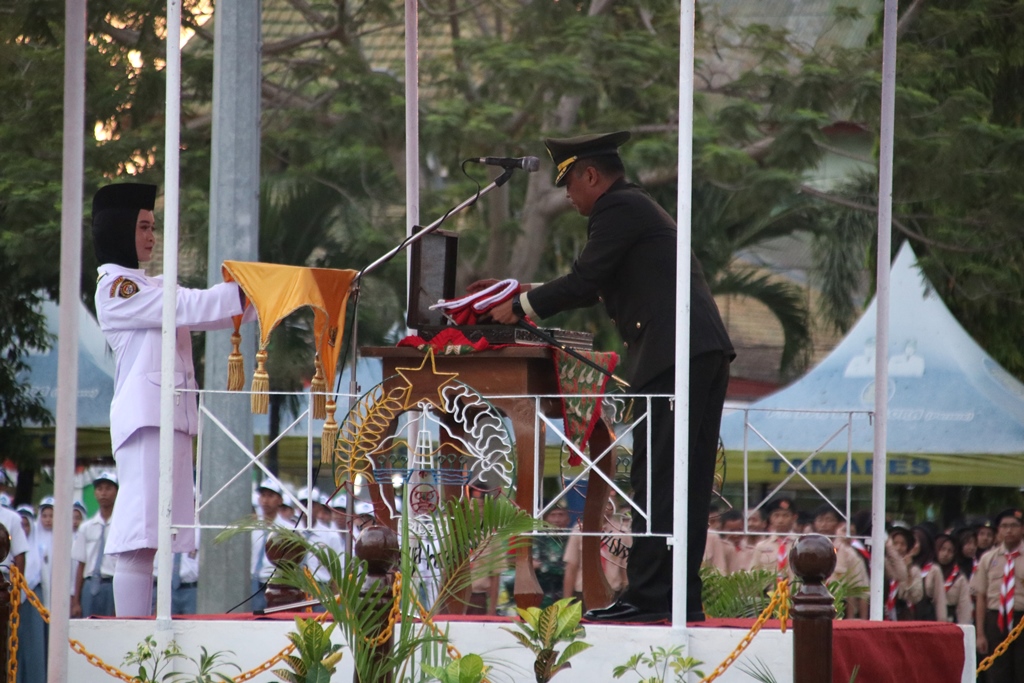 Dandim 0721 Blora Inspektur Upacara Penurunan Bendera Merah Putih